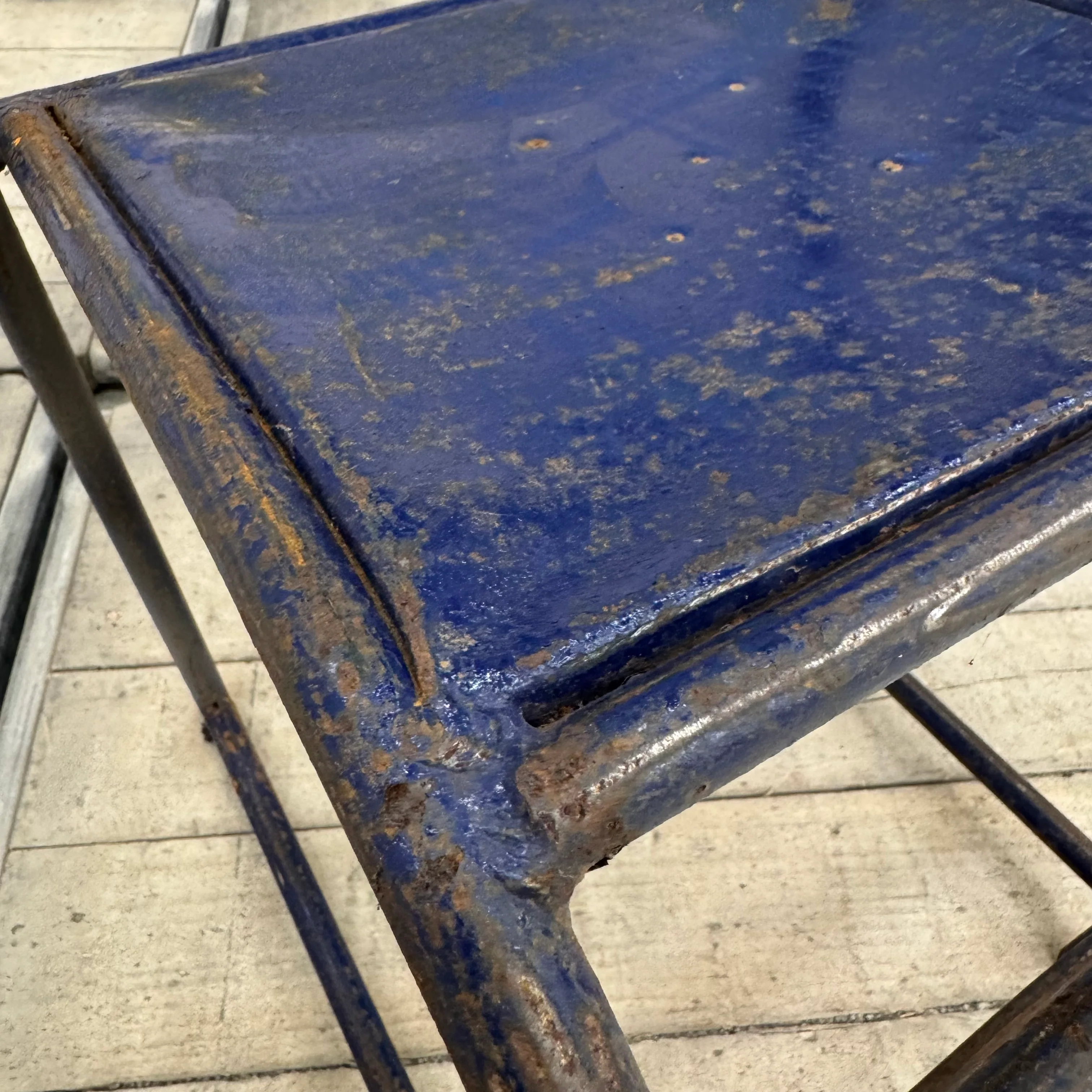 Vintage Stuhl Dunkelblau Metall Industrial Shabby Chic Gebraucht - Image 4