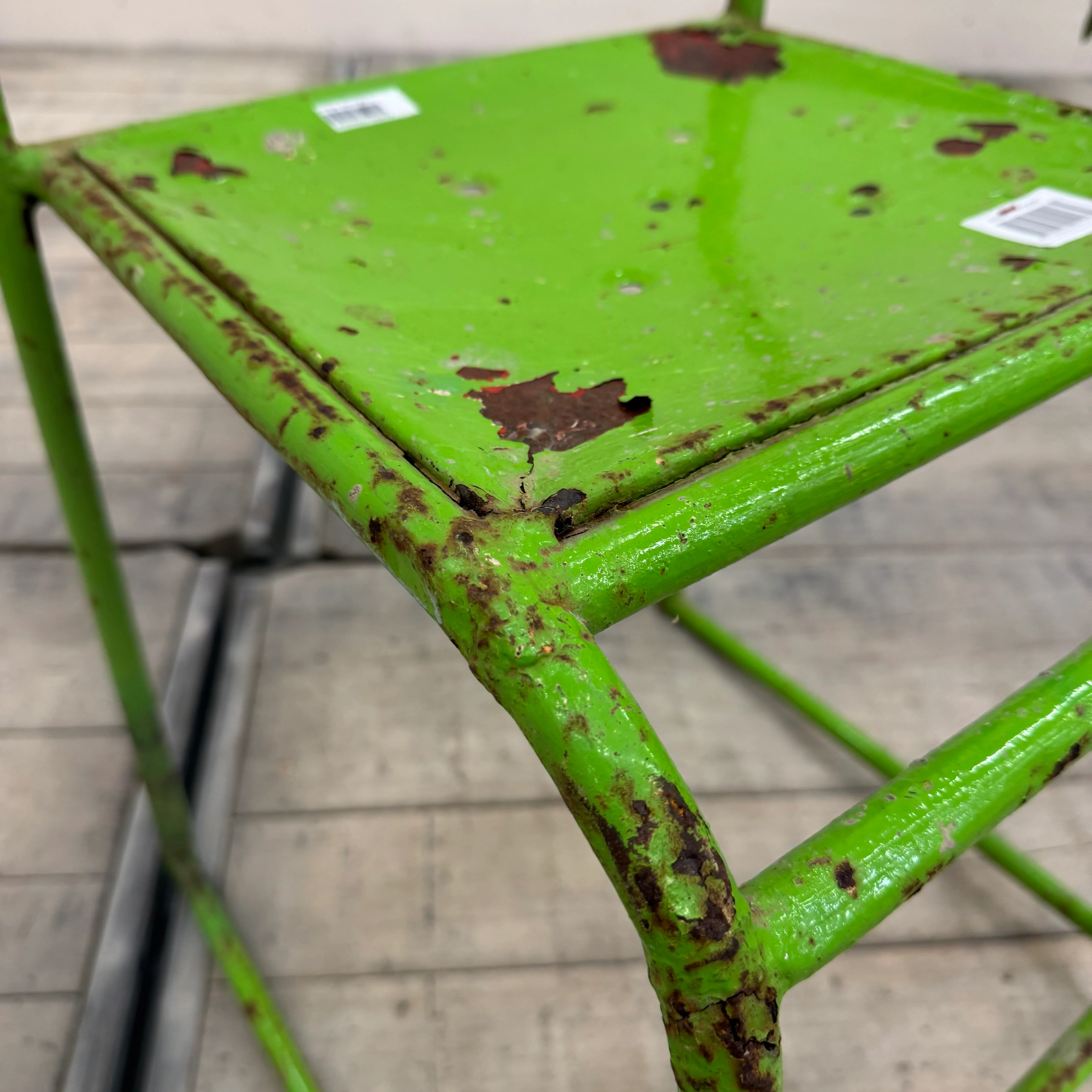 Vintage Stuhl Giftgrün Metall Industrial Shabby Chic Gebraucht - Image 4