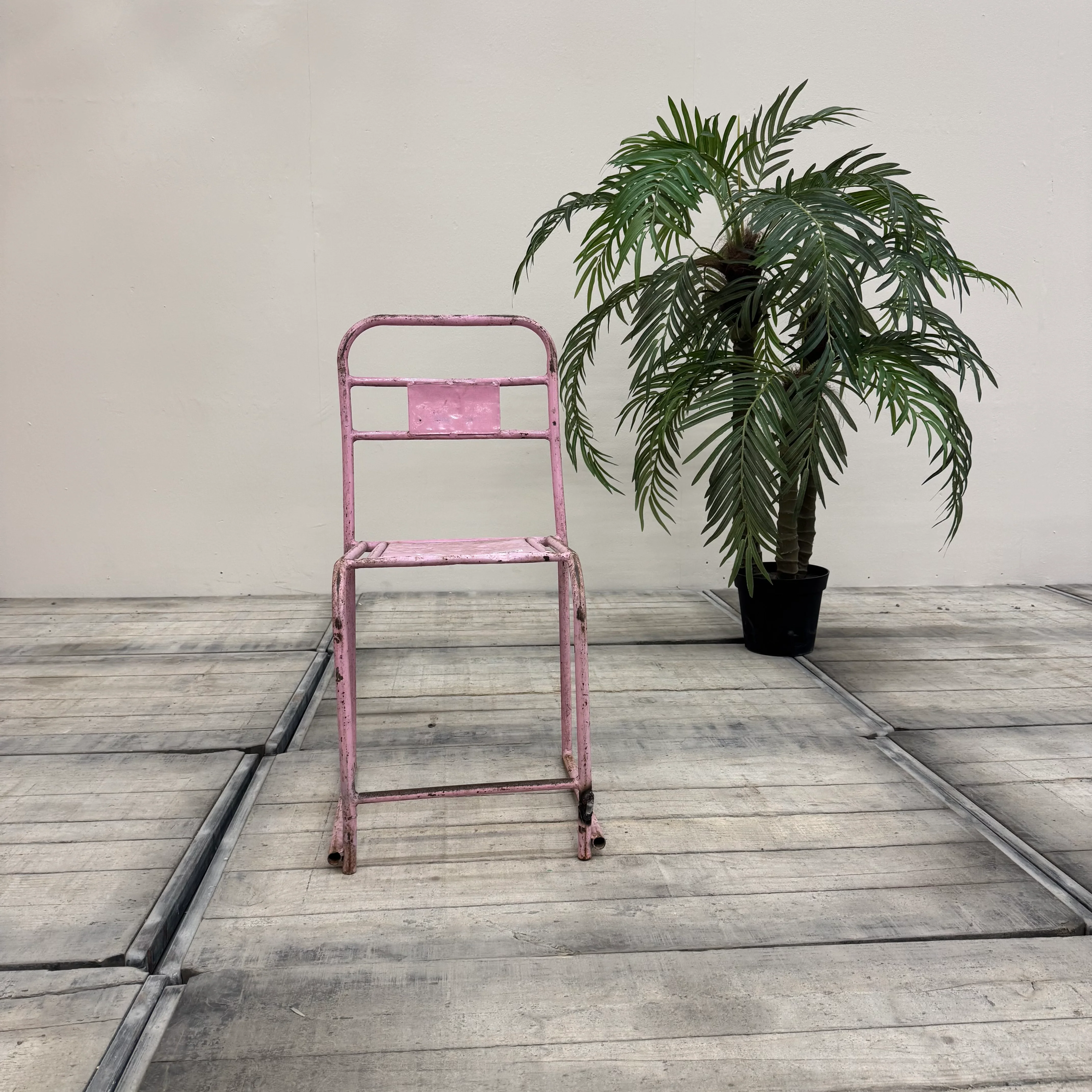 Vintage Stuhl Pink Metall Industrial Shabby Chic Gebraucht - Image 9