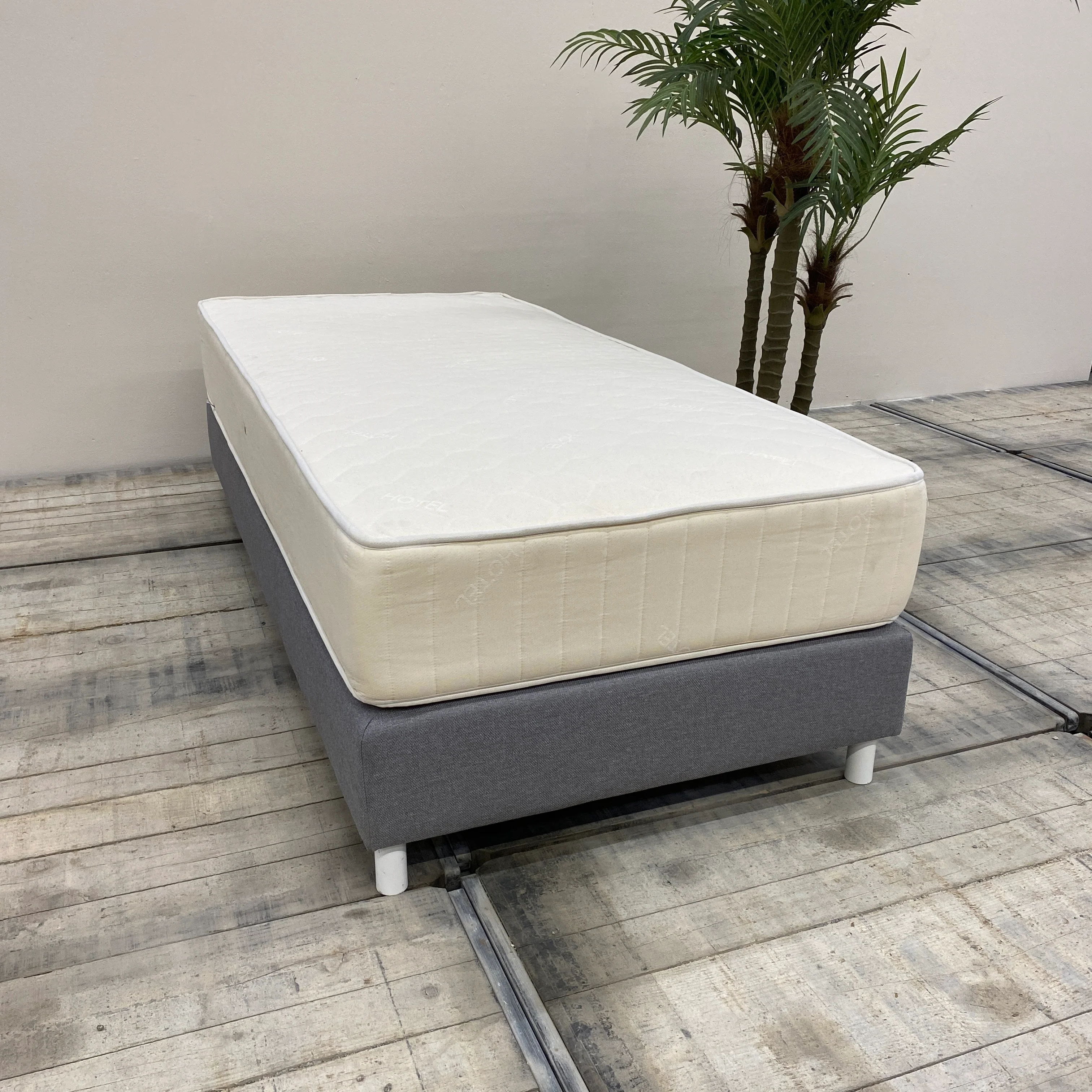 Boxspringbett 90x200 Grau Inkl. Federkern Matratze Bett Gebraucht - Image 2