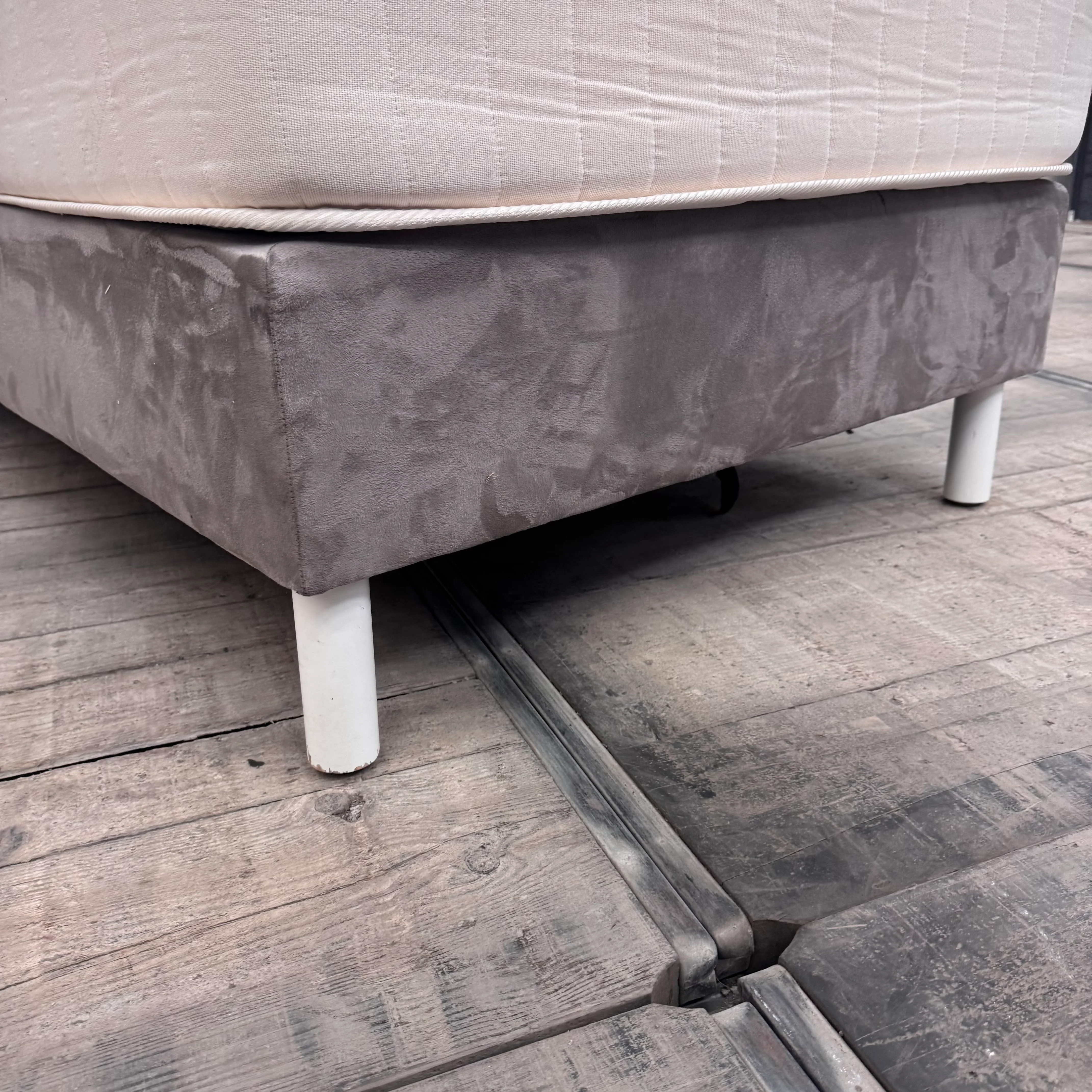 Boxspringbett grau 90x200 inkl Matratze Velours Einzelbett Bett gebraucht - Image 2