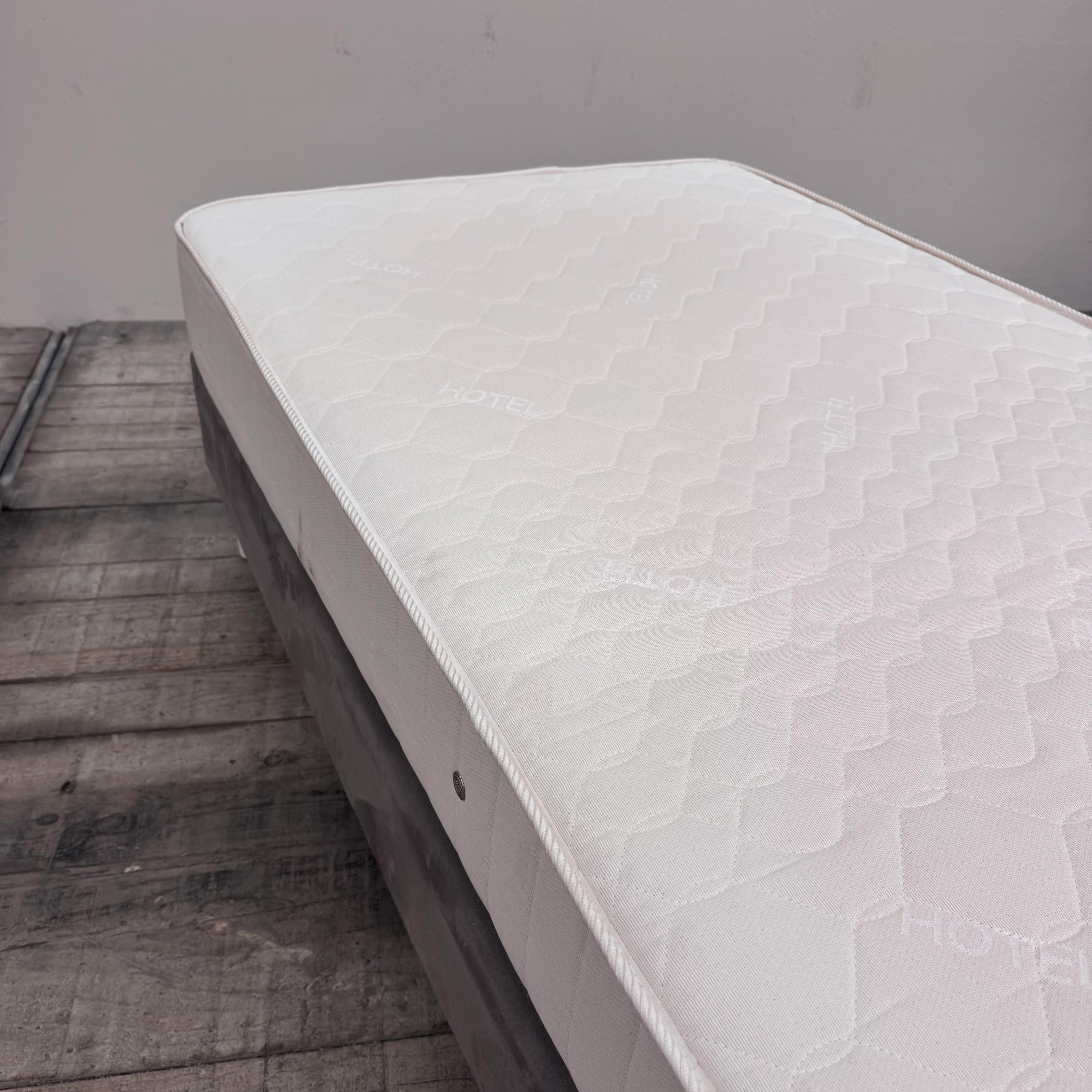 Boxspringbett grau 90x200 inkl Matratze Velours Einzelbett Bett gebraucht - Image 3