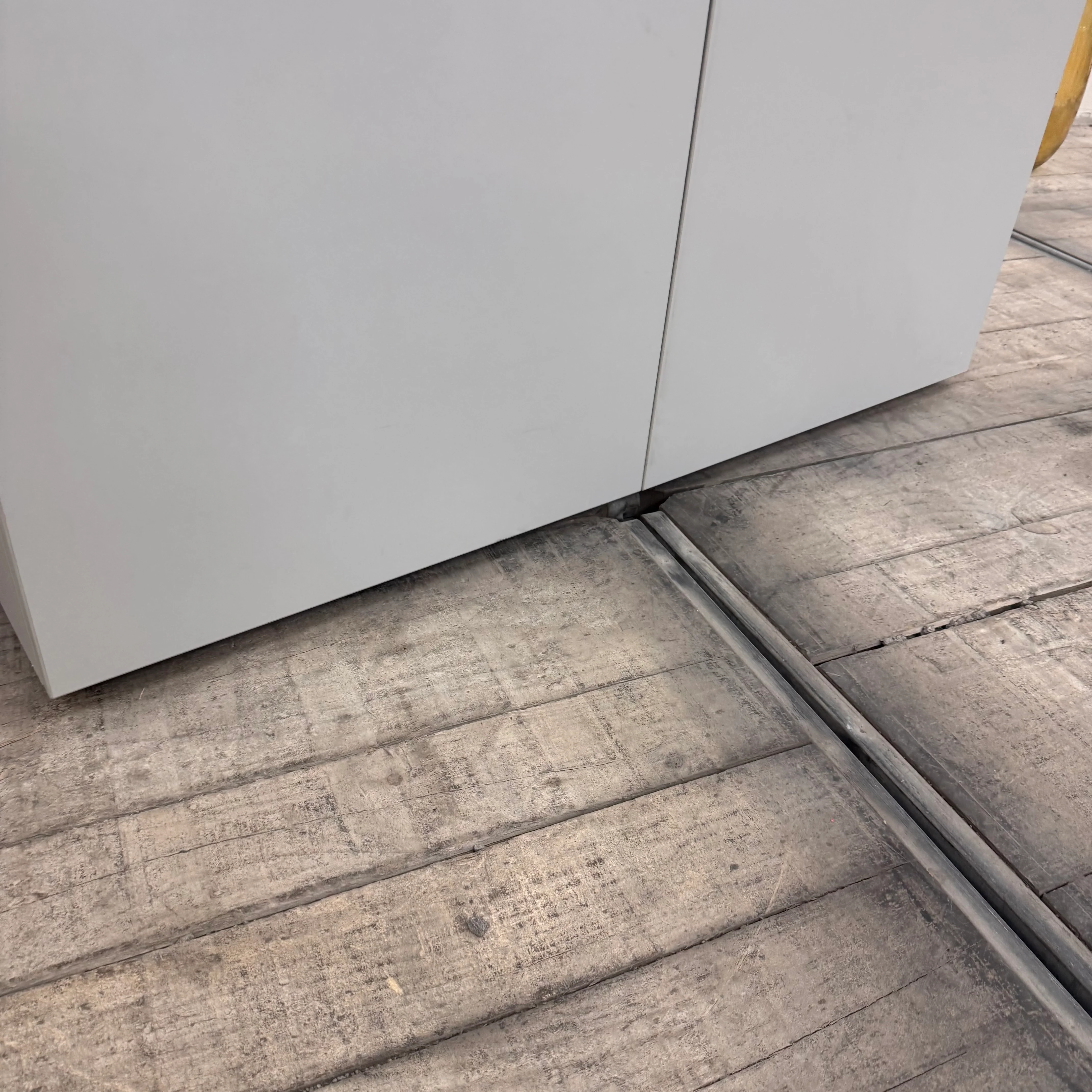 Büroschrank Kombischrank mit Regalen und Kleiderstange Schrank Gebraucht - Image 3