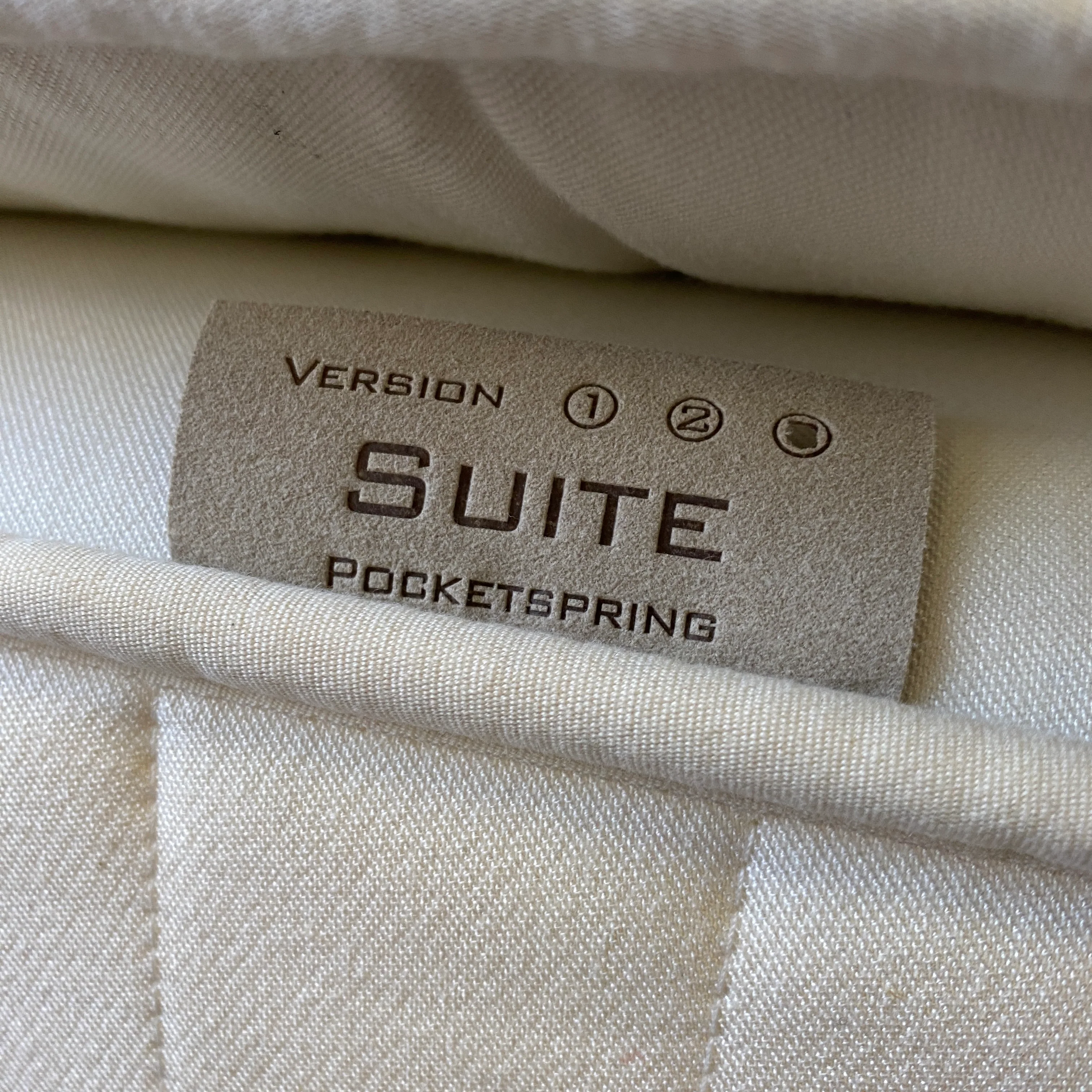 Schramm Suite Emotion Taschenfederkern Matratze 200x210 gebraucht Einzelmatratze - Image 4