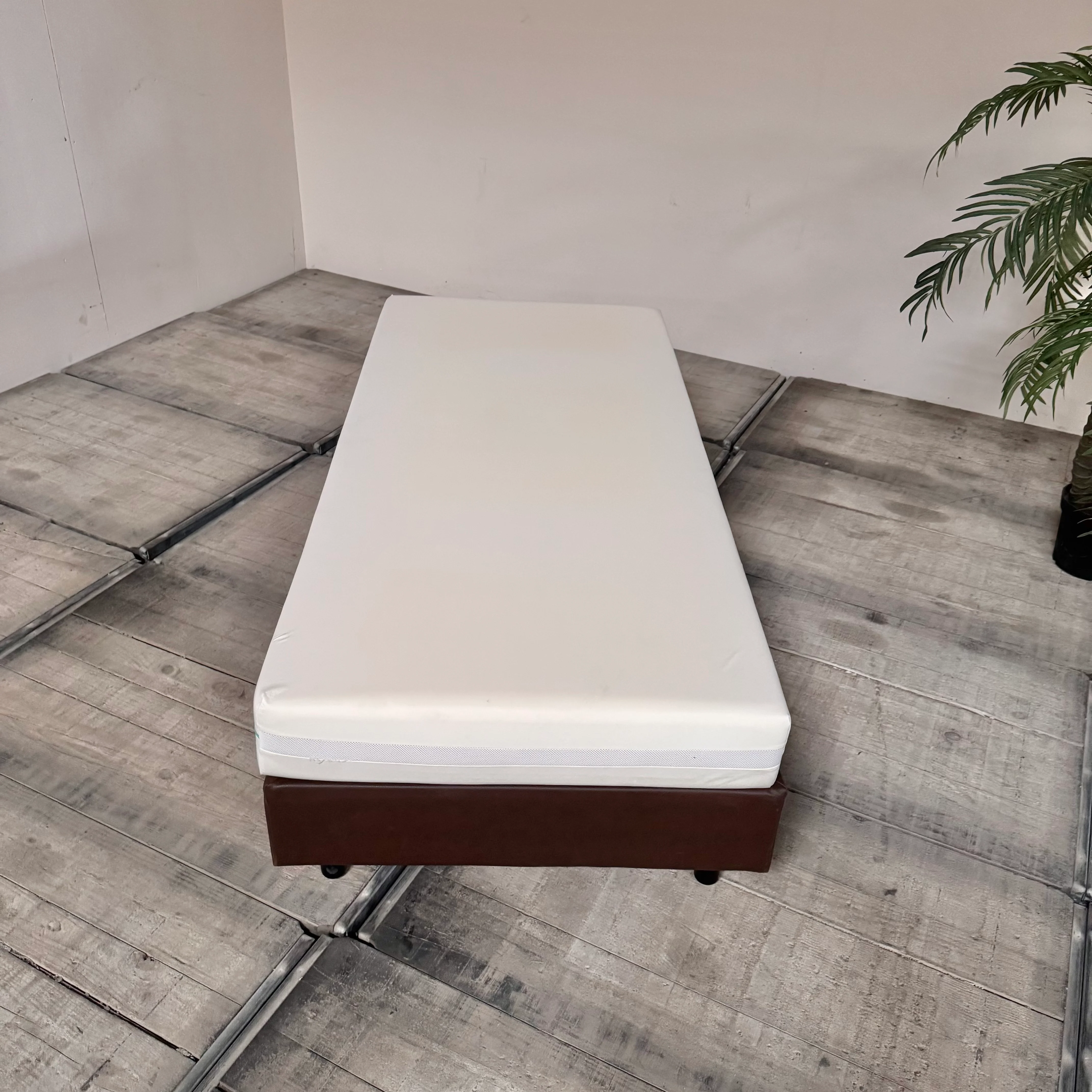 Boxspringbett Einzelbett 90x200 mit Kaltschaum Matratze Braun Leder Bett Gebraucht - Image 4