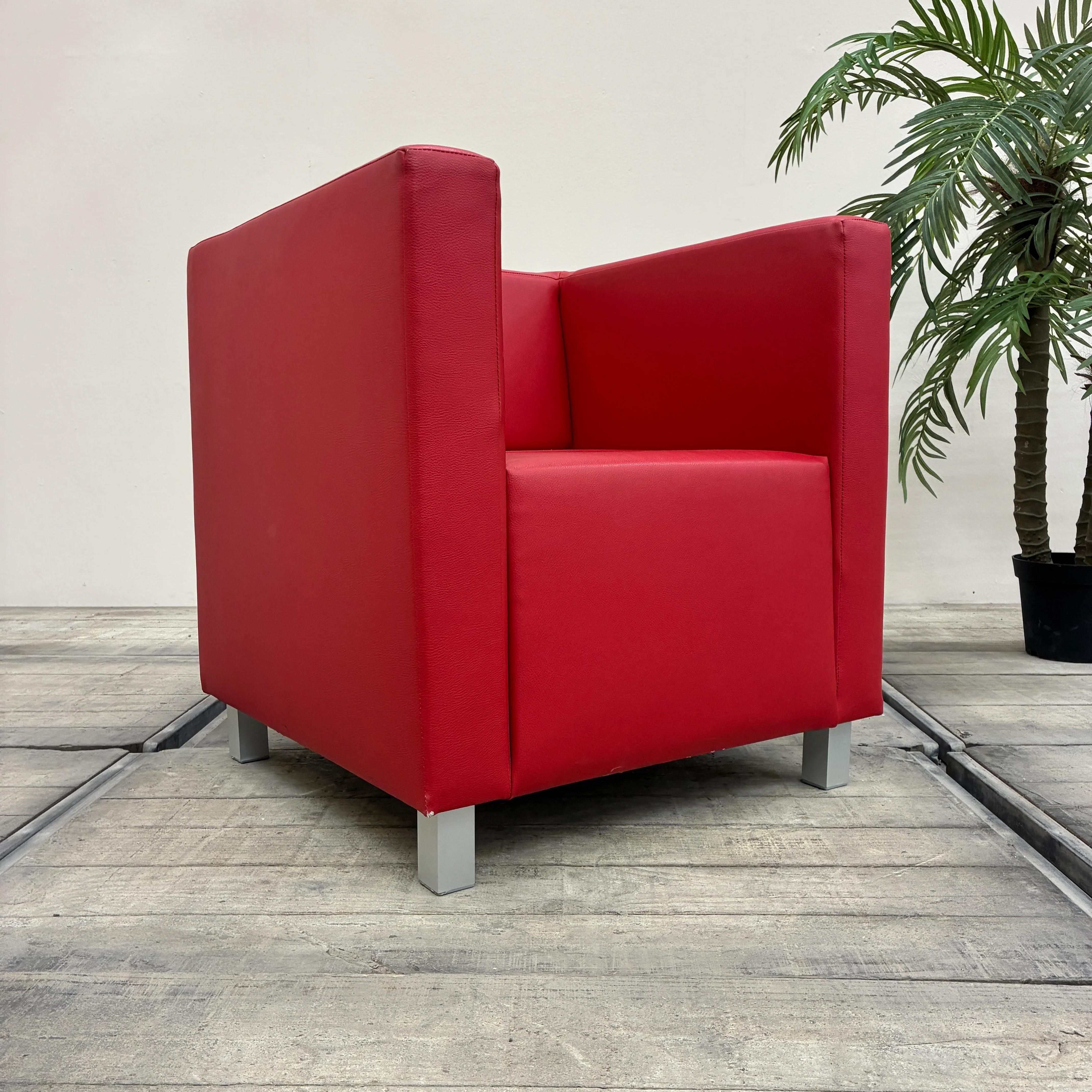Cubesessel Rot Kunstleder Loungesessel Warteraum-Möbel Sessel Gebraucht - Image 7