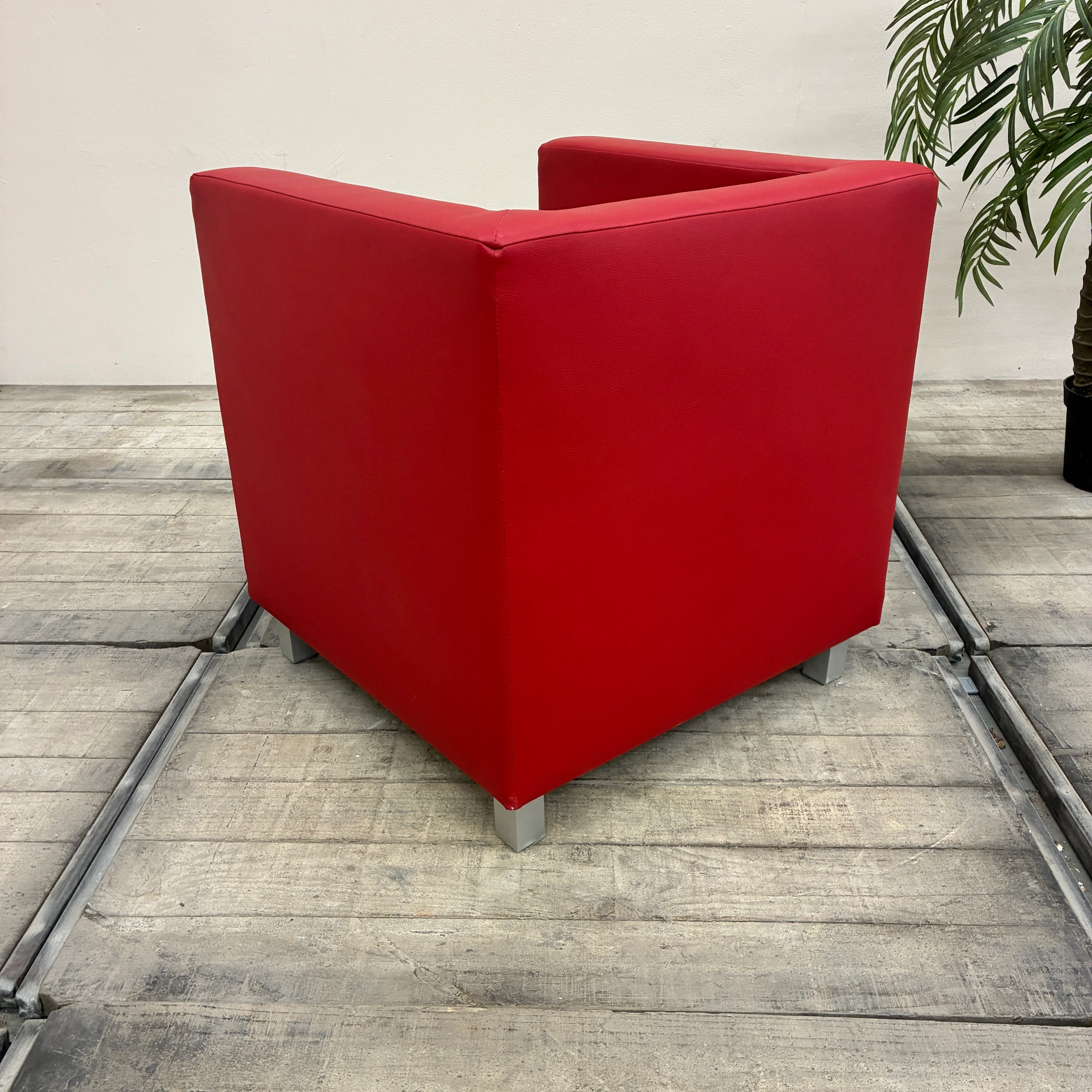 Cubesessel Rot Kunstleder Loungesessel Warteraum-Möbel Sessel Gebraucht - Image 8
