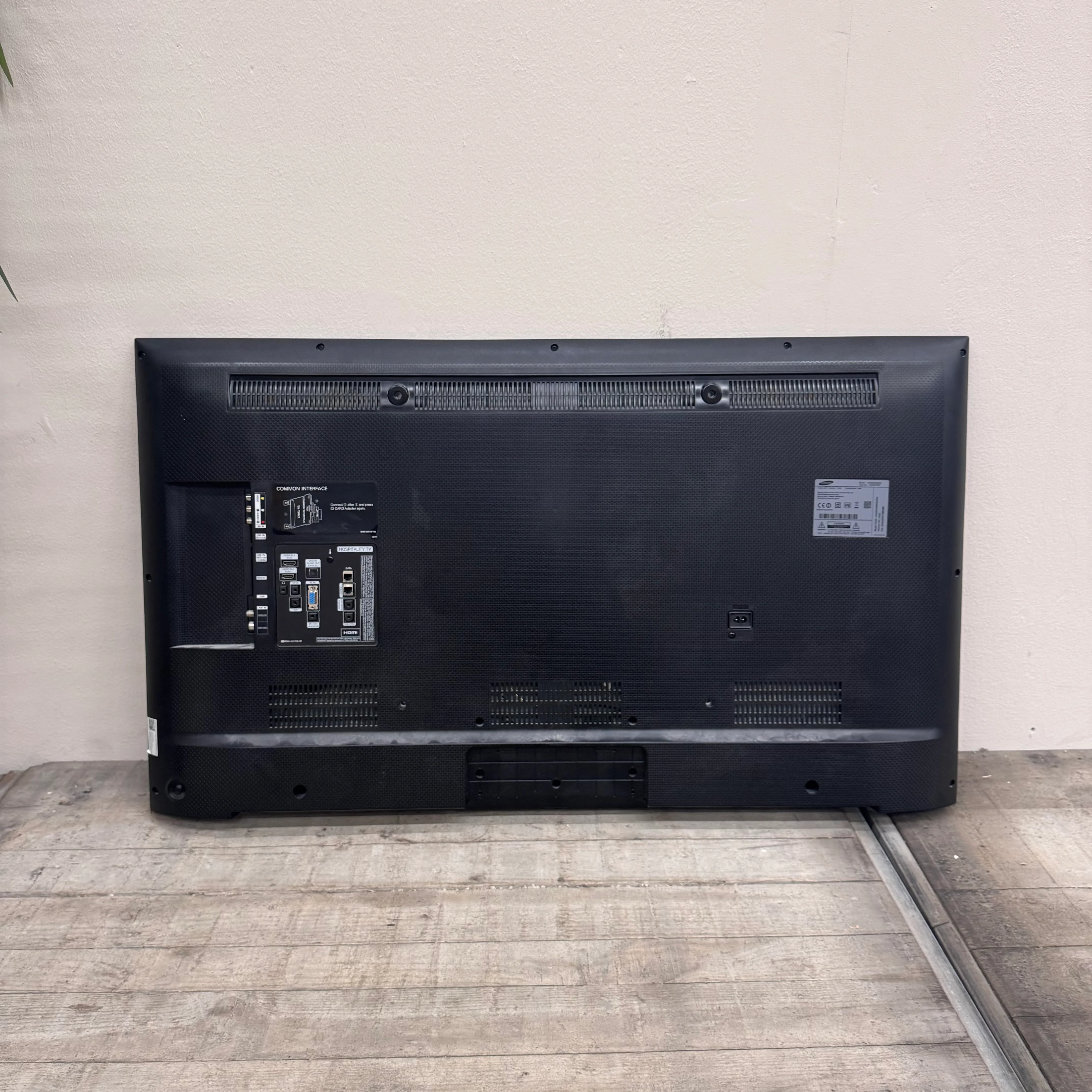 Samsung Smart-TV Schwarz Kunststoff 48 Zoll Fernseher Gebraucht - Image 4