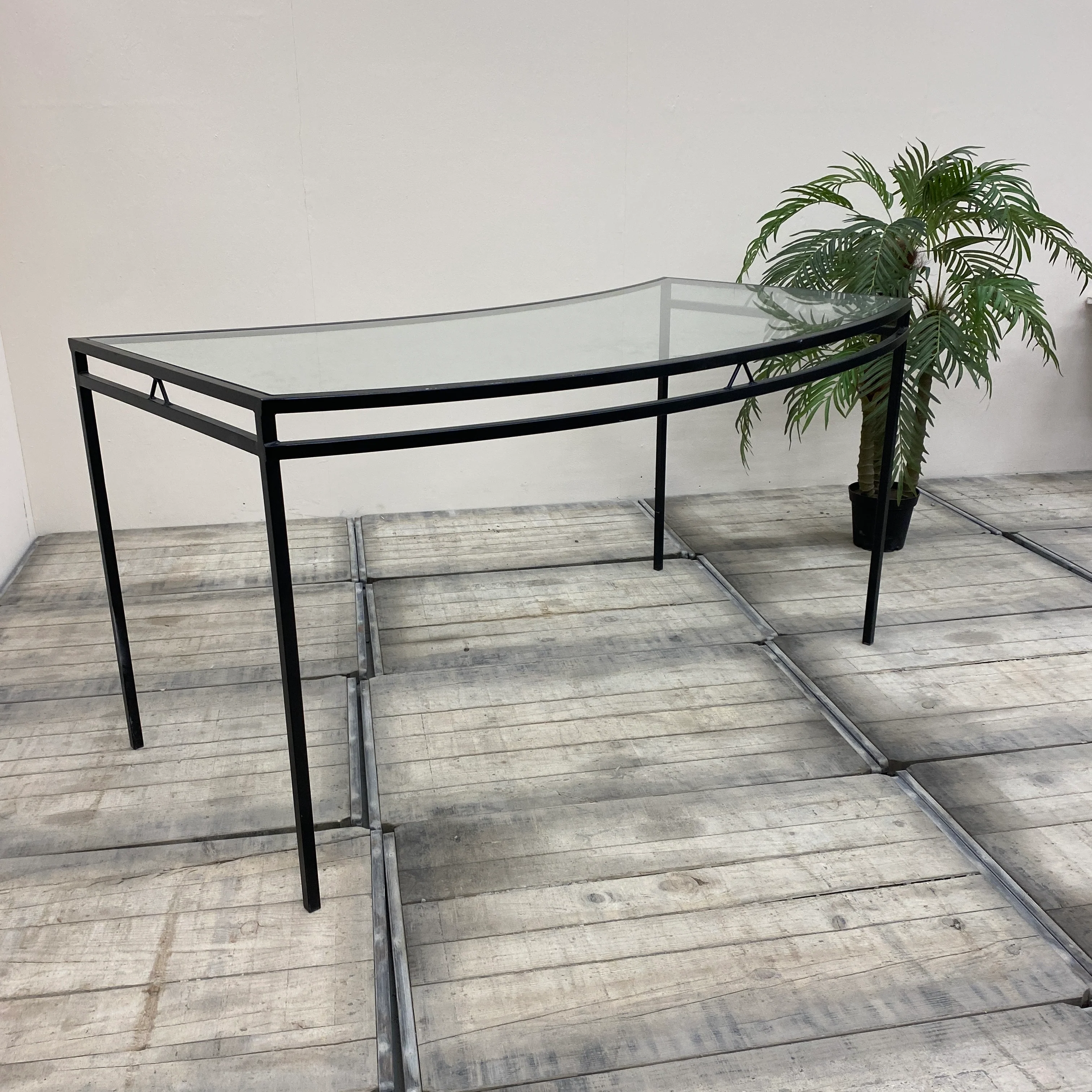 Tisch schwarz Glas Eisen 180x90 Geschwungen Gebraucht - Image 3