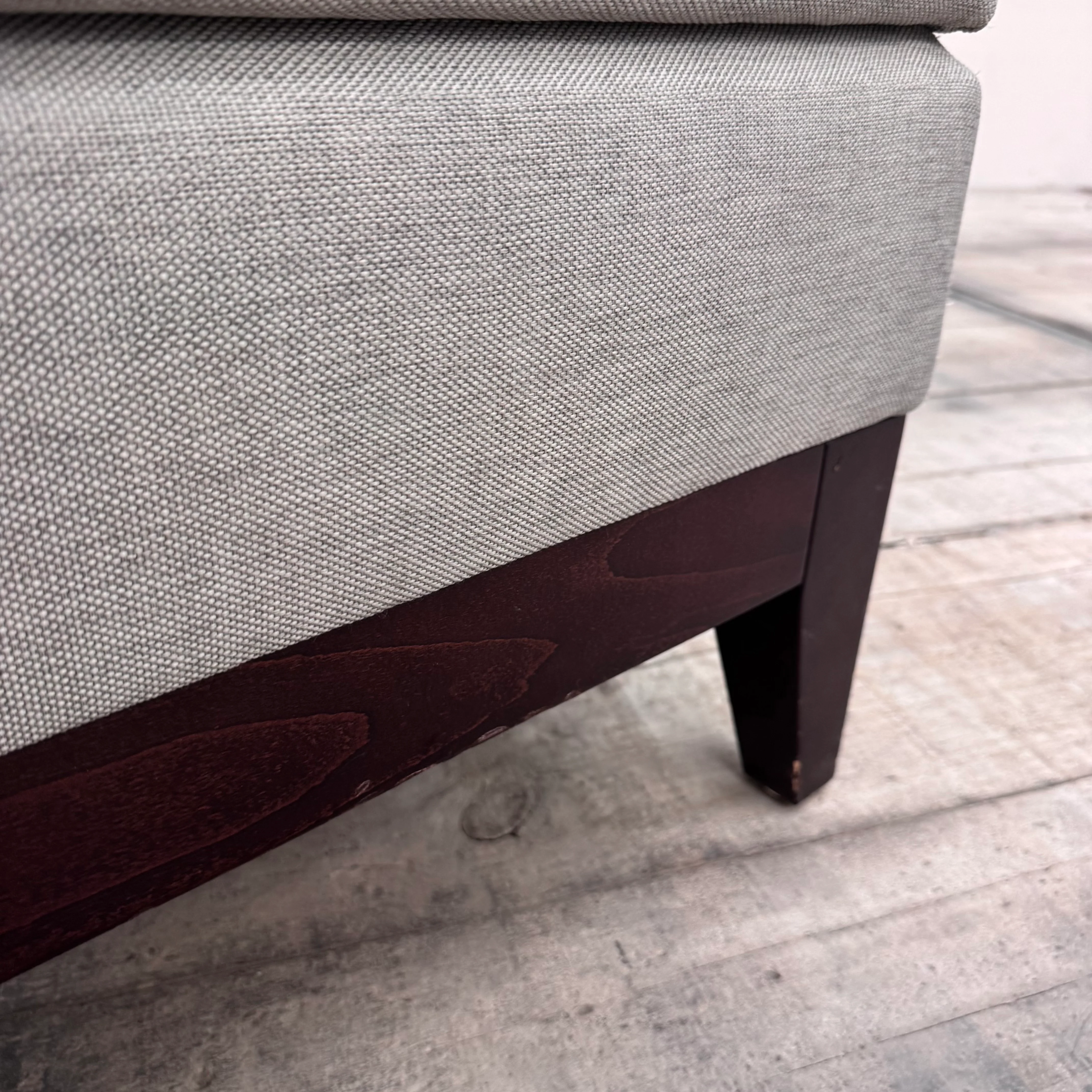 Sitzhocker Grau Gepolstert mit Polster 50cm Hocker Gebraucht - Image 4