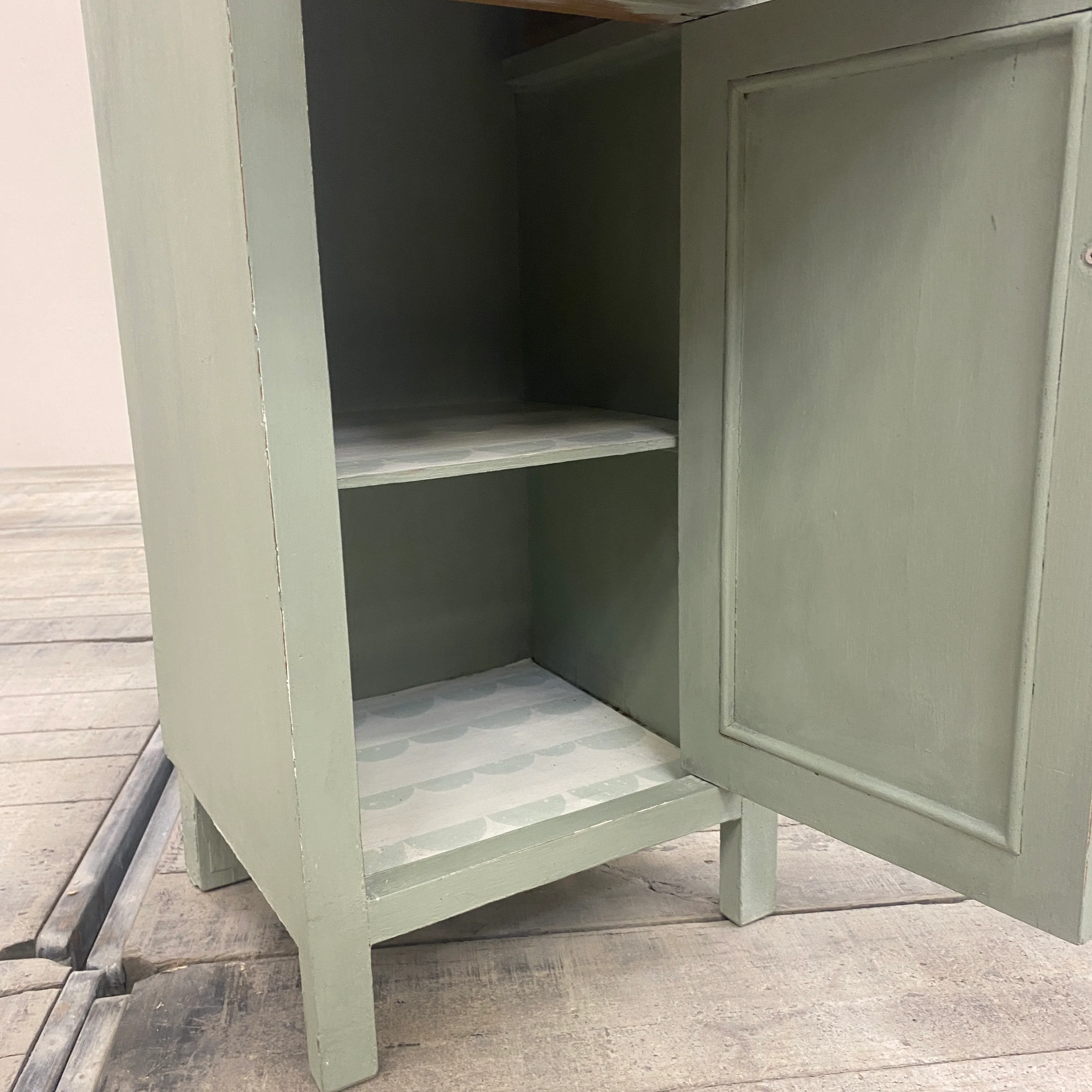 Thomas Klotz Nachtschrank Salbeigrün Holz Schrank Landhaus Stil Kommode - Image 7