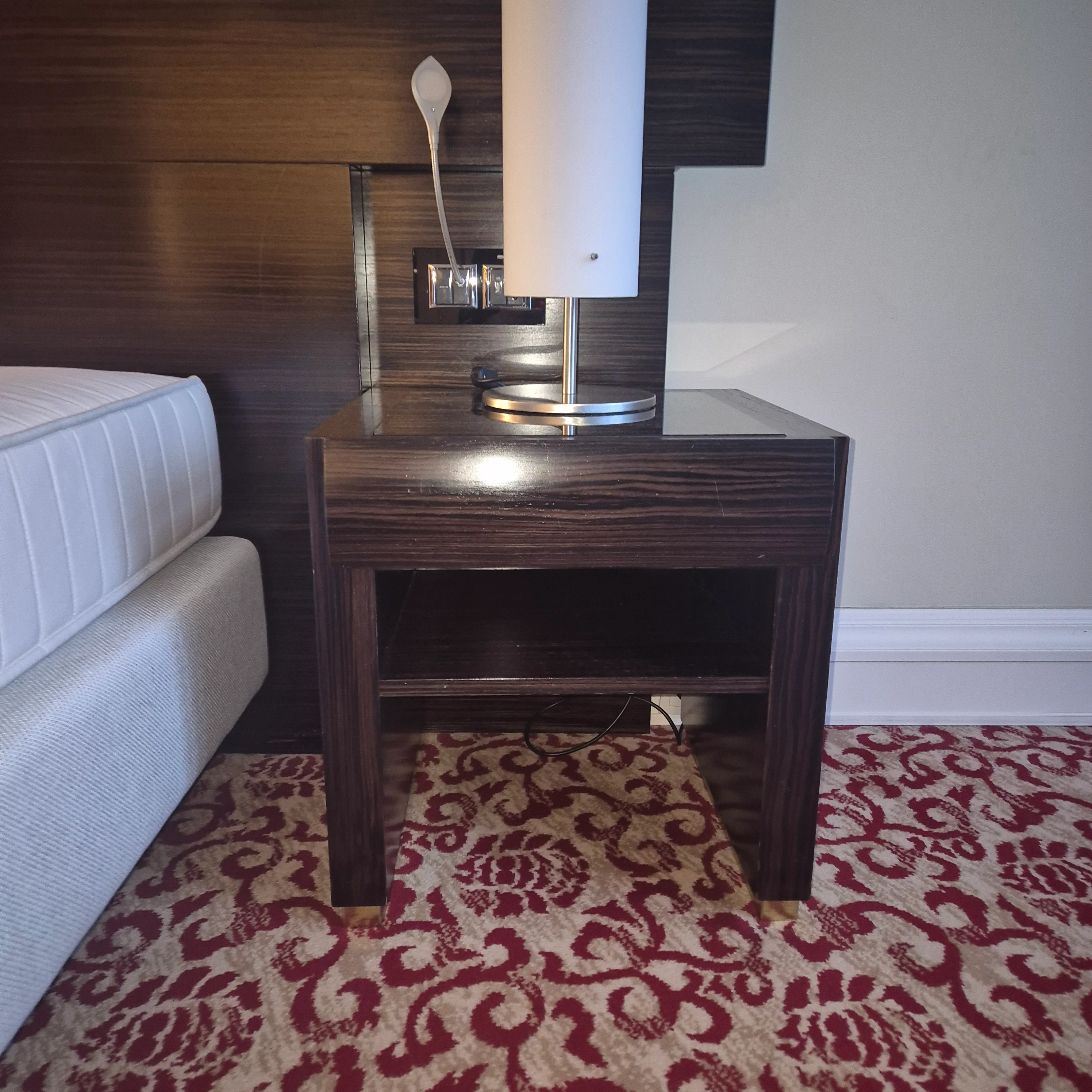 Nachttisch rechteckig dunkel Wenge - Atlantic Hotel Hamburg - gebraucht Tisch - Image 6