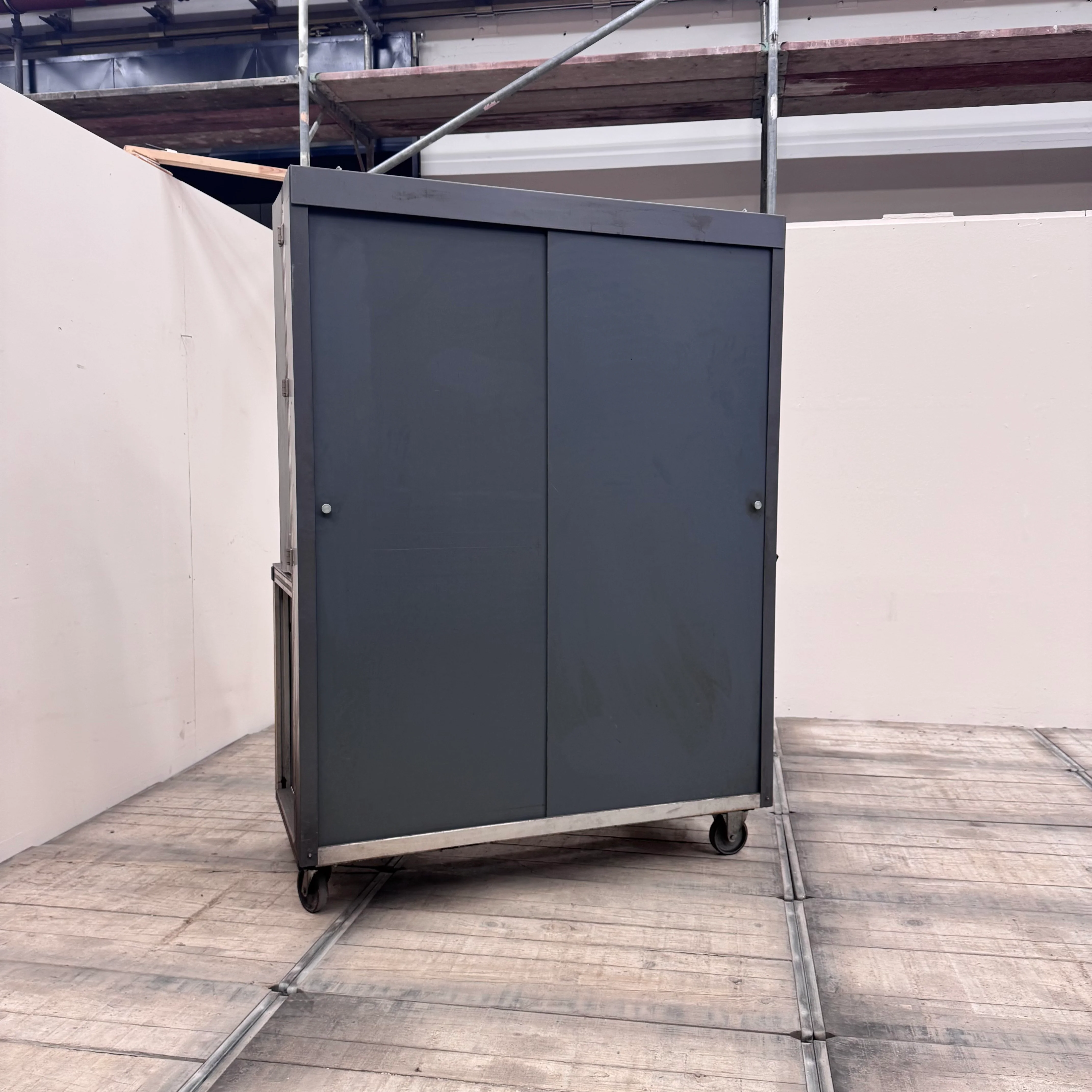 Werkstattwagen Mobiler Industriearbeitsplatz / Werkbank Grau – Gebraucht - Image 11