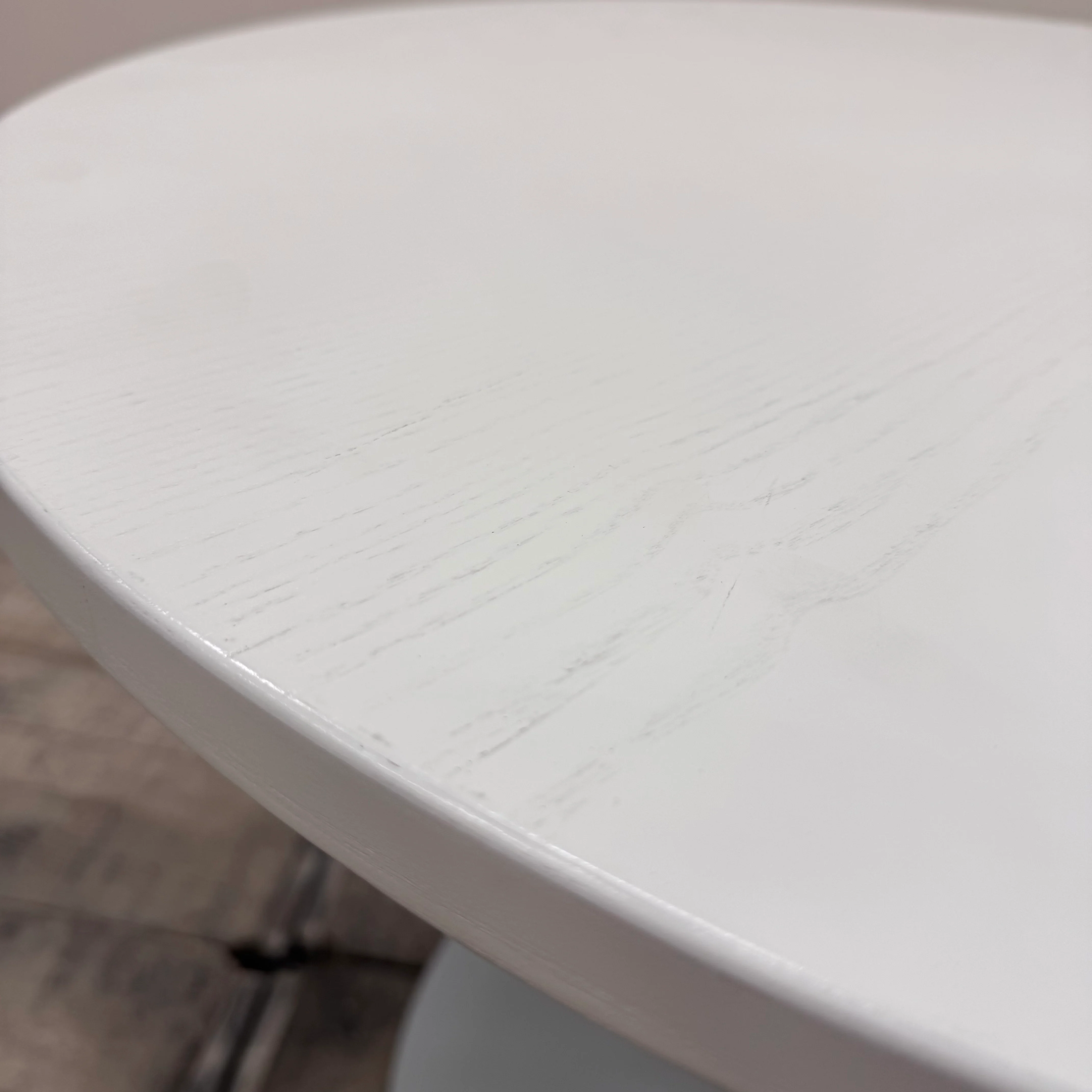 Runder Oka Tisch weiß Holz 70cm Bürotisch Gebraucht - Image 5