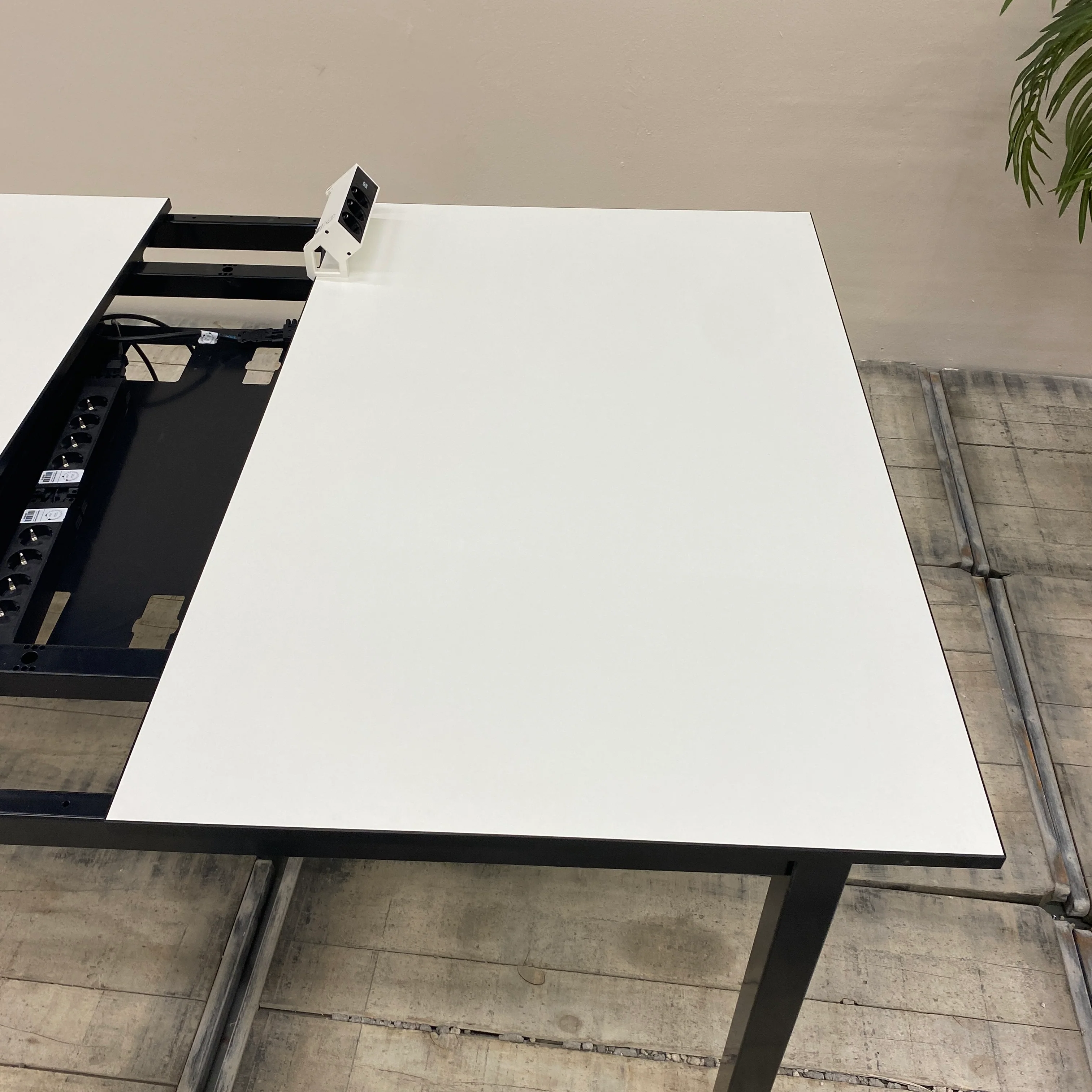 Schreibtisch Weiß Schwarz Metall 160x210 120cm Tisch Gebraucht - Image 13