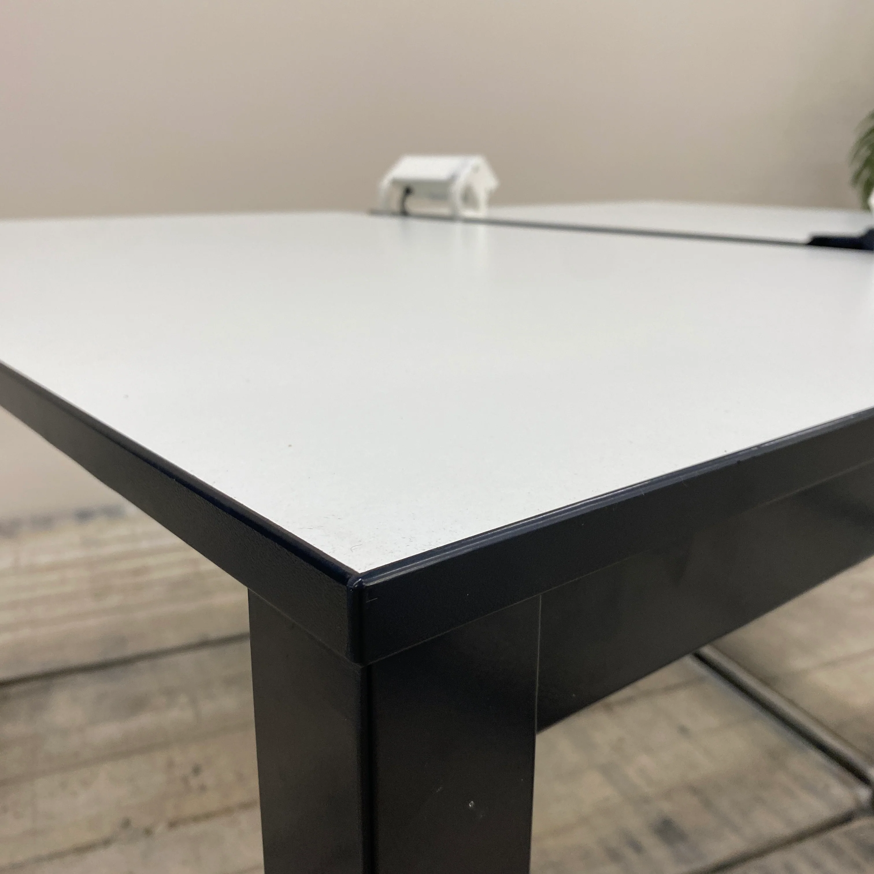 Schreibtisch Weiß Schwarz Metall 160x210 120cm Tisch Gebraucht - Image 7