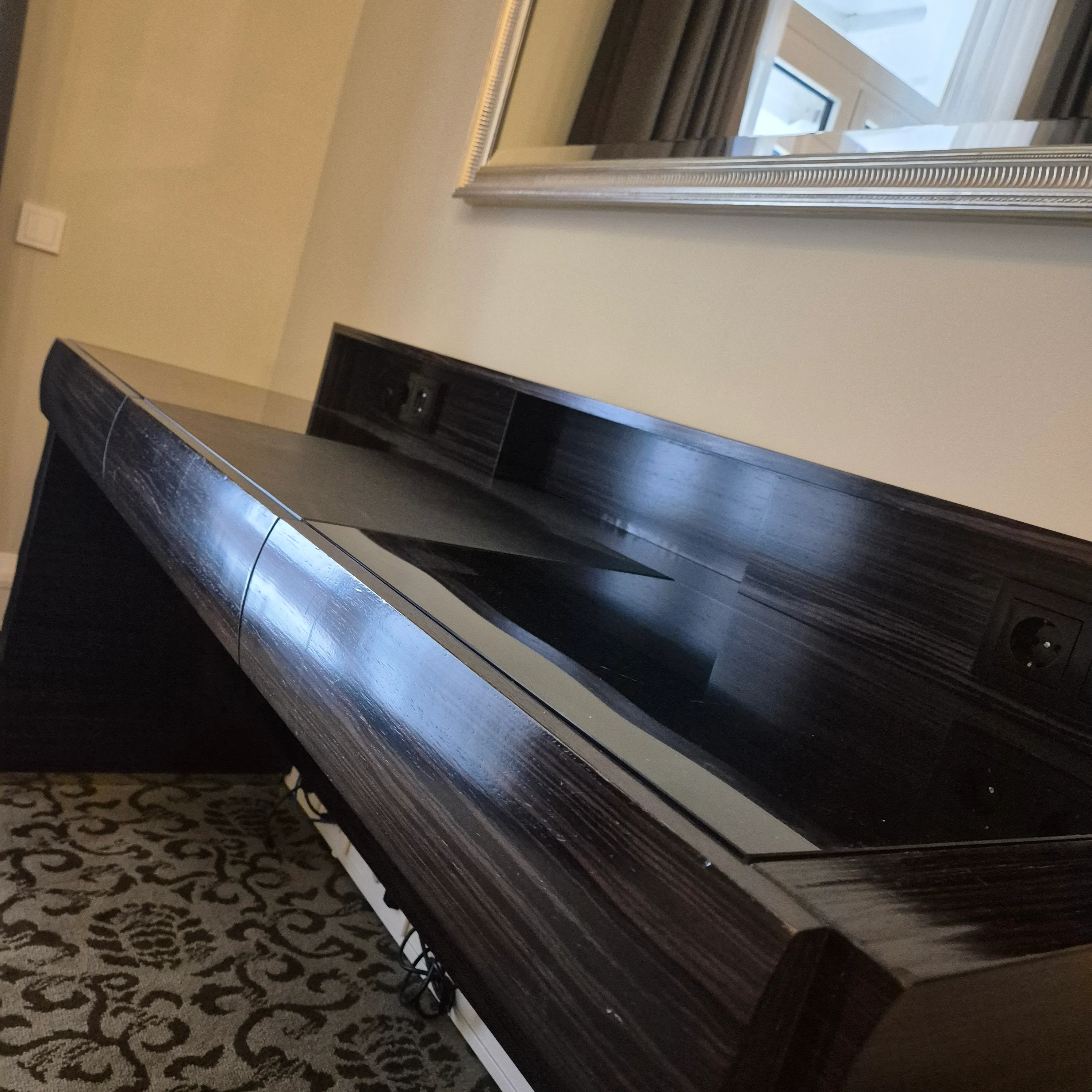 Luxus Schreibtisch rechteckig dunkelbraun Wenge - Atlantic Hotel Hamburg - gebraucht - Image 5