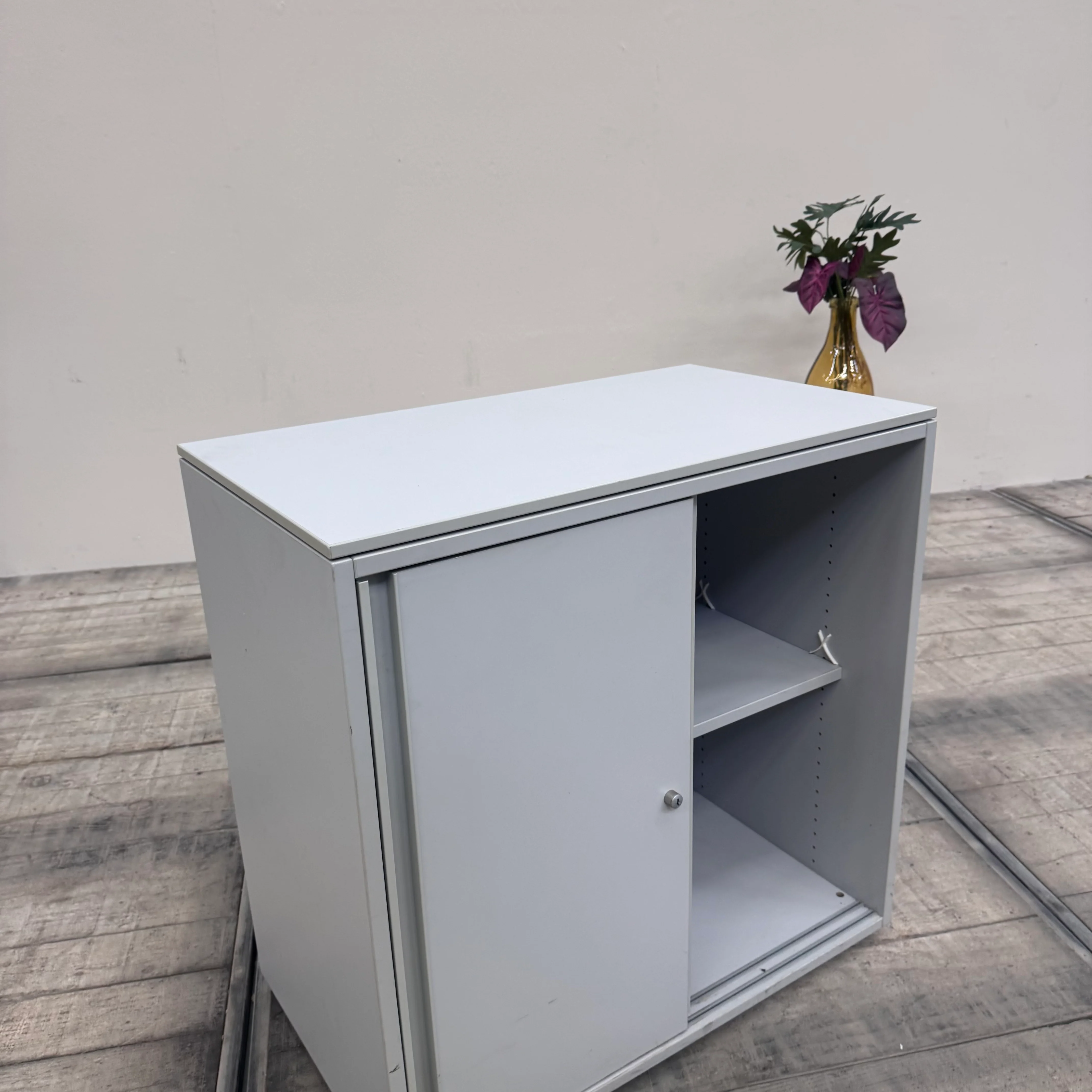 Planmöbel Sideboard 100cm 3OH Grau Büro Schrank gebraucht - Image 3