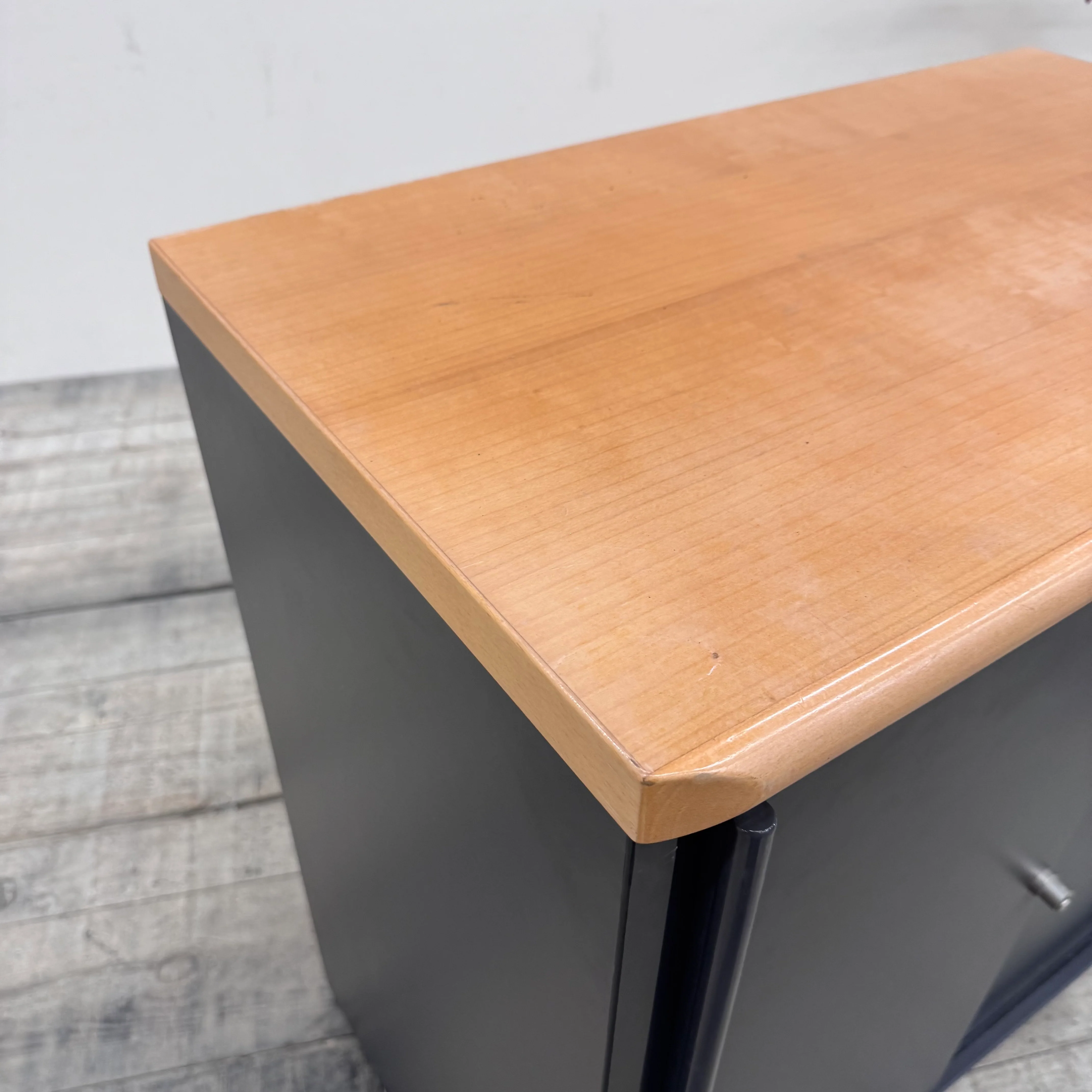 Planmöbel Sideboard 80cm 2OH Anthrazit Holz Büro Schrank gebraucht - Image 4