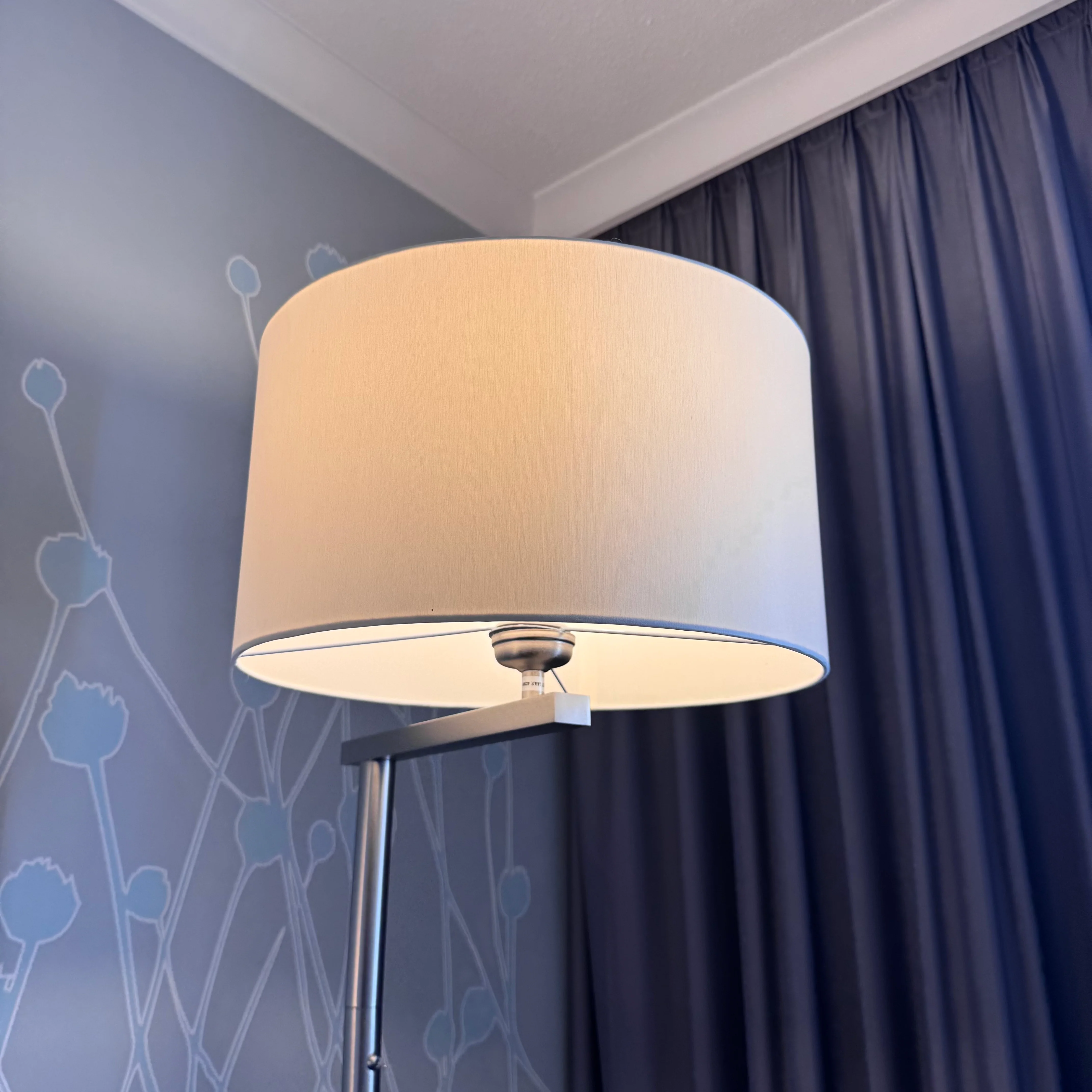 Stehlampe Silber Chrome Stoff Lampe gebraucht - Image 3