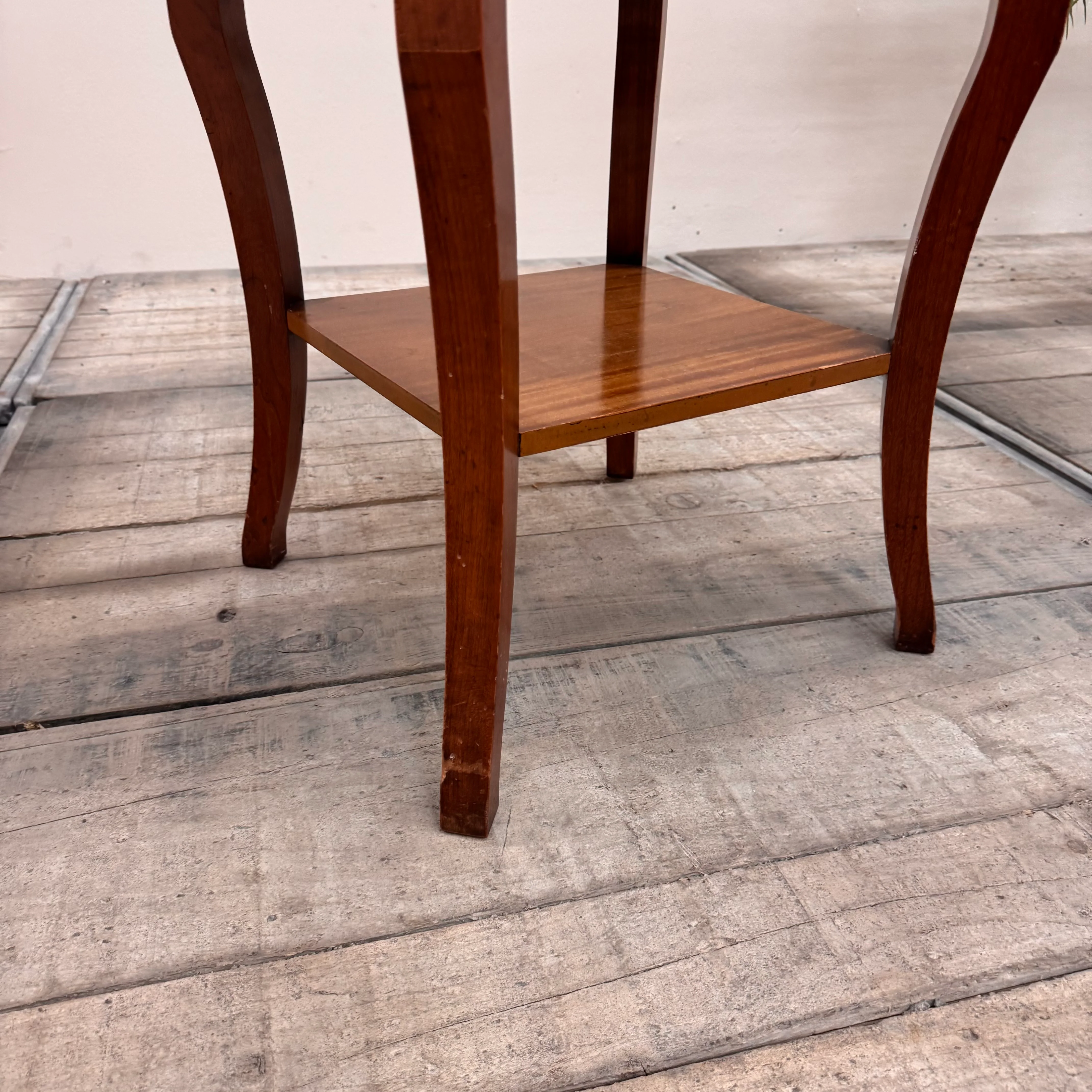 Stilmöbel Beistelltisch im Biedermeier-Stil Mahagoni Tisch 5-Sterne Schlosshotel - Image 8