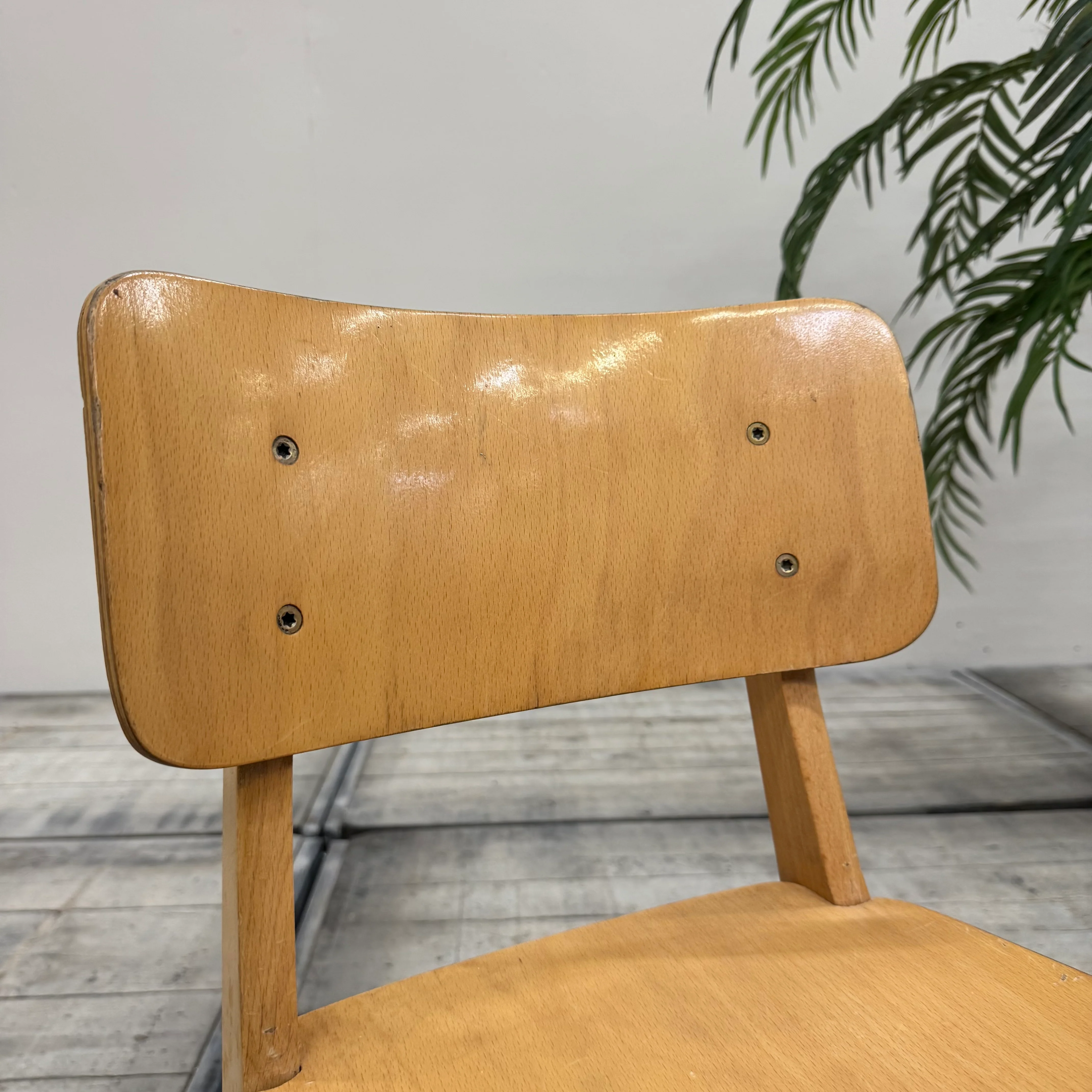 Vintage Kinderstuhl braun Eiche Holz Stuhl Schule Gebraucht - Image 4
