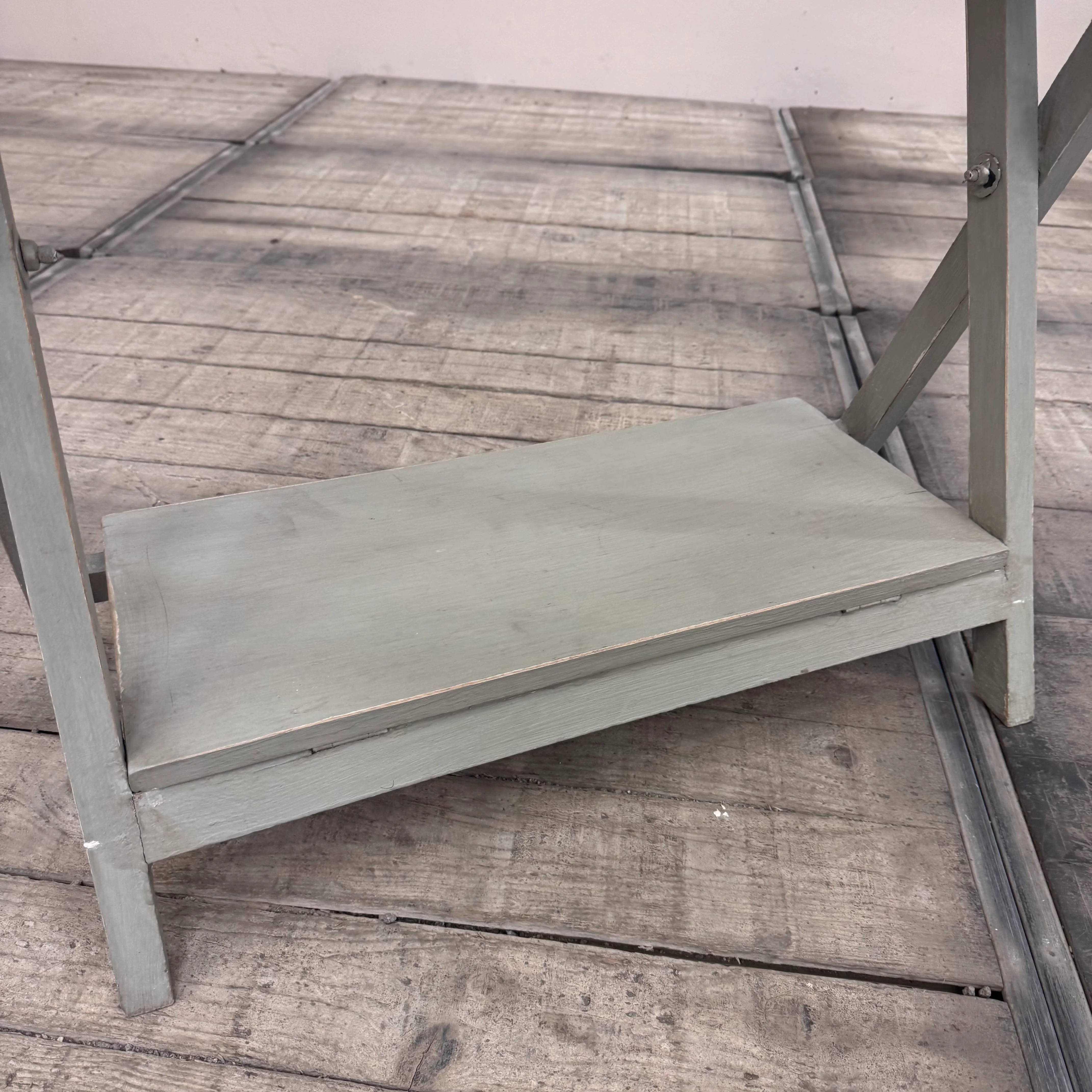 Tablettisch Grau Holz Klappbar mit abnehmbarer Tischplatte Tisch Gebraucht - Image 6